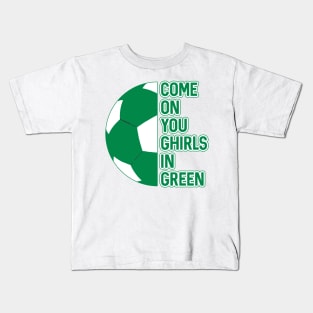 COME ON YOU GHIRLS IN GREEN, Glasgow Celtic Football Club Green and White Ball and Text Design Kids T-Shirt